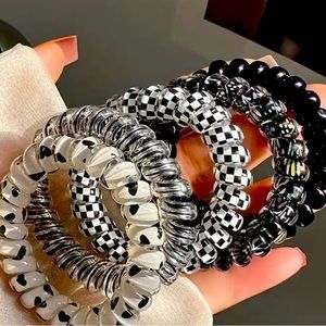 5 Piece Assorted Spiral Hair Ties